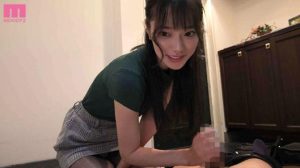MIDV-640-Say rượu, thanh niên may mắn được em đồng nghiệp rủ về nhà gạ chịch